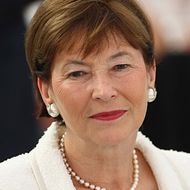 Eva Luise Köhler