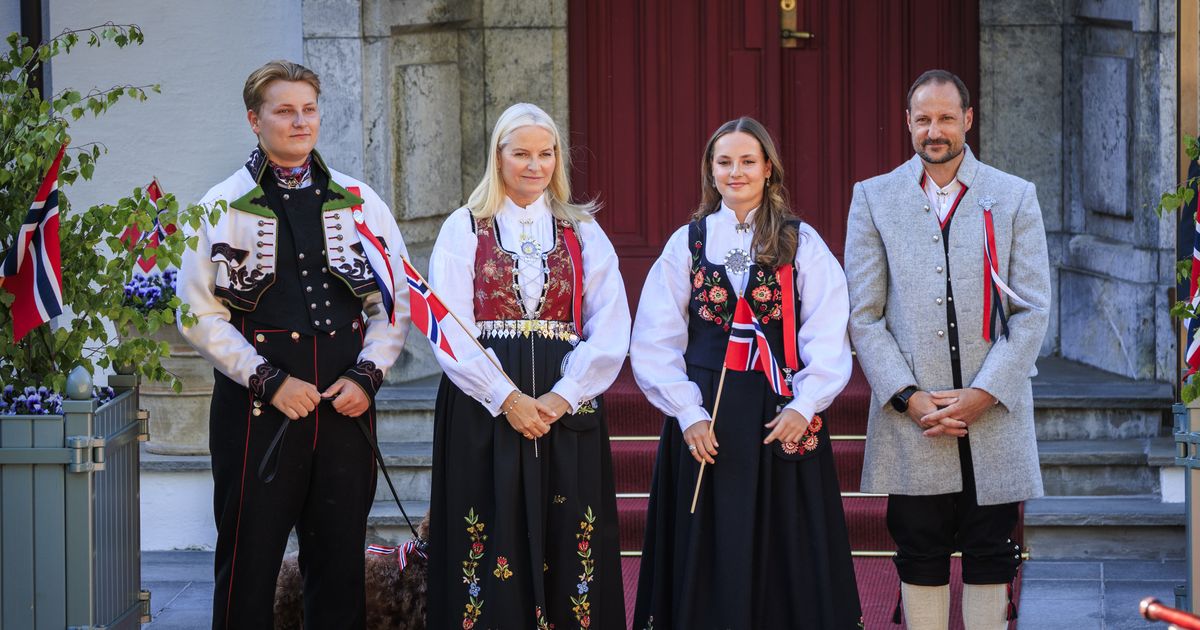 Süßer Familienauftritt Ingrid Alexandra wird immer mehr zu Mama Mette-Marits Abbild