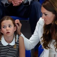 Prinzessin Kate - Sie frisiert Prinzessin Charlotte die Haare – doch dabei kommt es zu Schwierigkeiten