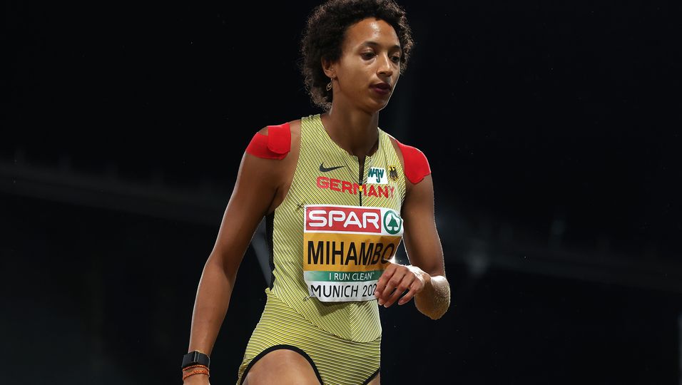 EM-Star Malaika Mihambo: Kreislauf-Kollaps nach Silbermedaillen-Gewinn