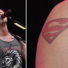 Das „Superman“-Logo hat auch Jon bon Jovi - und Samu ist großer Fan.