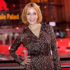 "Der Bergdoktor"-Star Annika Ernst: Die TV-Ärztin spricht über ihr neues Glück, das sie im Lockdown fand