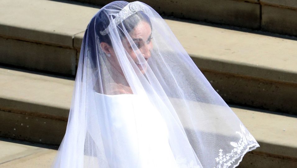 Meghan Markle - Majestätische Eleganz! Dieses Brautkleid raubt der Welt den Atem