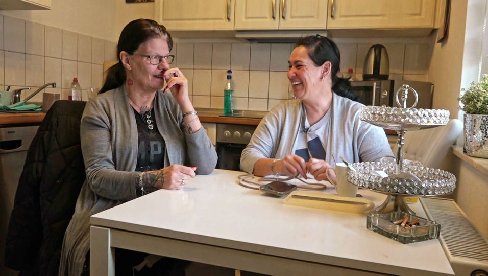 Beate und Ela von "Hartz und herzlich".