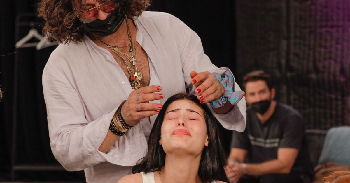 "Germany's next Topmodel": Tränen-Drama beim Umstyling – Sarah verlässt Show um Haare zu behalten