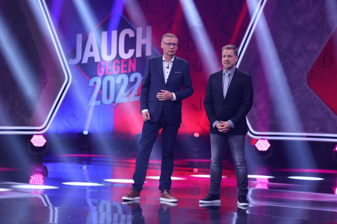 'Der Jauch kneift': Oliver Pocher zählt den RTL-'Alleswisser' im Jahresquiz an