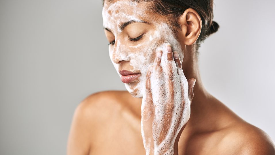 Dieser Cleansing-Balm-Bestseller trocknet deine Haut nicht aus