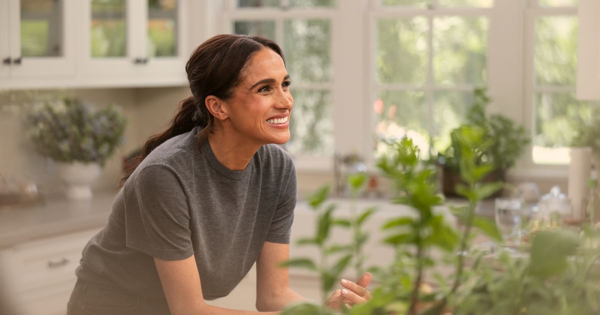 Wie bitte? Herzogin Meghan verrät bei "With Love, Meghan" ihre geheimen Jobs