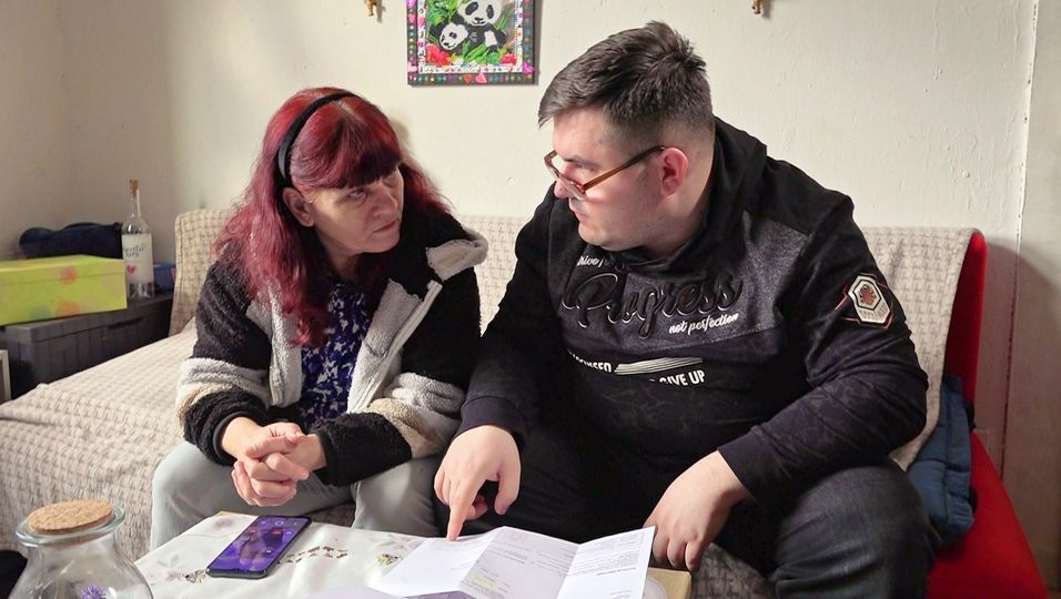 4.200 Euro: "Hartz und herzlich"-Petra steht vor Schuldenberg | BUNTE.de