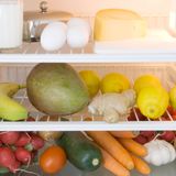 Trennkost-Lebensmittel im Kühlschrank getrennt
