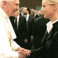 Veronica Ferres - Sie trauert um den Papst: "War überrascht, was er alles über mich wusste"