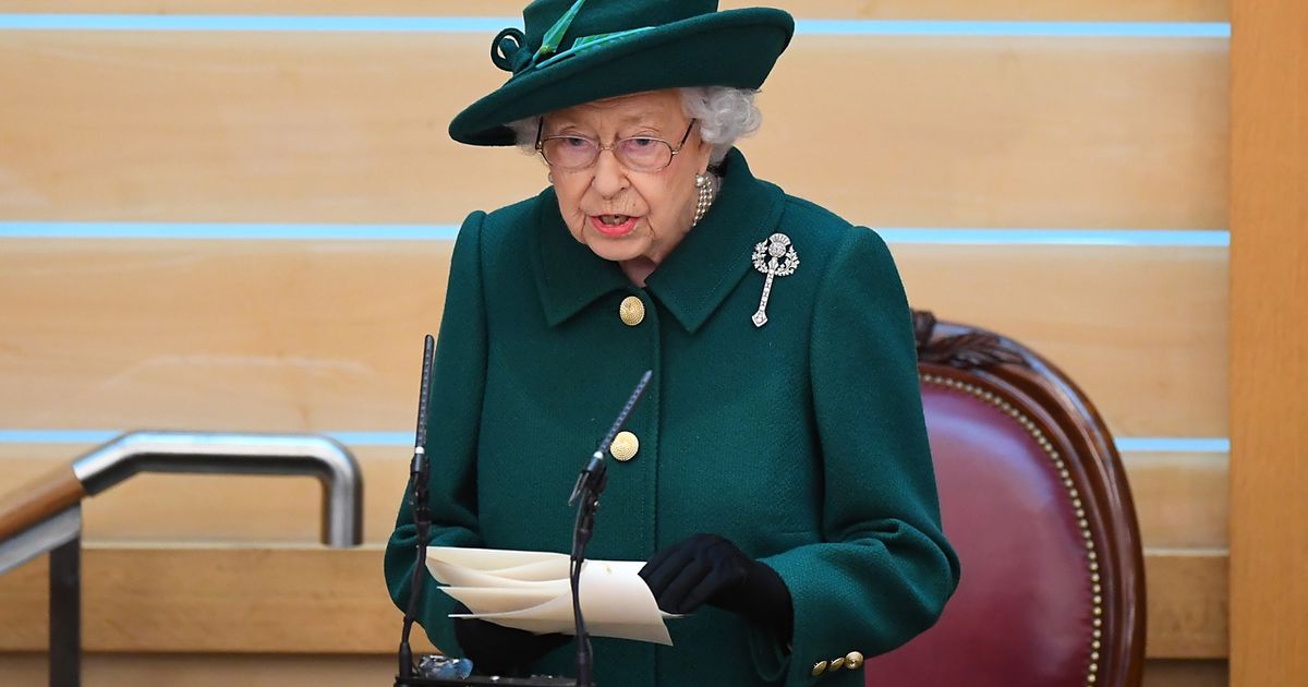 Queen Elizabeth II speaks for the first time about Prince Philip thumbnail