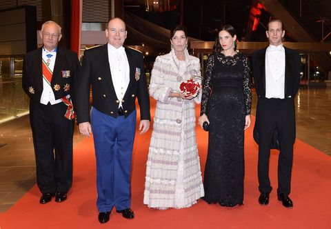 Neben Fürst Albert und Prinzessin Caroline posierten Tatiana und Andrea auf dem roten Teppich.