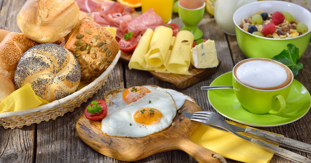 Doppelter Kalorienverbrauch: Ein großes Frühstück kann dir beim ...