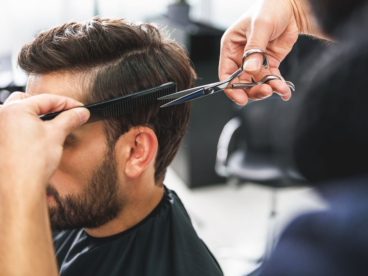 Haare selber schneiden: So schneidest du deinem Mann die Haare | BUNTE.de