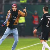 Franck Ribéry | HSV entschuldigt sich für Flitzer-Attacke