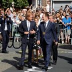 Prinz Harry: So war die Ankunft in Düsseldorf für die Fans
