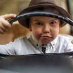 Fünfjähriger klaut Auto und fährt auf die Autobahn