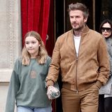 Harper Beckham: Hand in Hand mit Papa David: Aus dem kleinen Mädchen ist ein Teenager geworden 