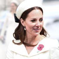 Herzogin Kate: Mit Satinschleife & Perlenohrringen: Hier wird sie zur Eiskönigin