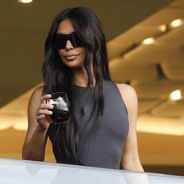 Sonnencremes der Stars: Auf diese Produkte setzen Kim Kardashian & Co.