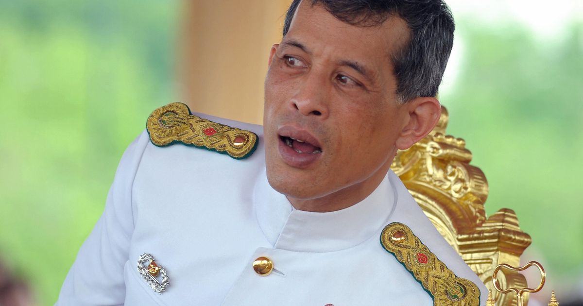 Rama X. von Thailand Er macht es amtlich! Seine begnadigte Geliebte