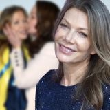 Guten Freunden gibt man ein Küsschen: Red-Carpet-Auftritt mit Natalia Wörner
