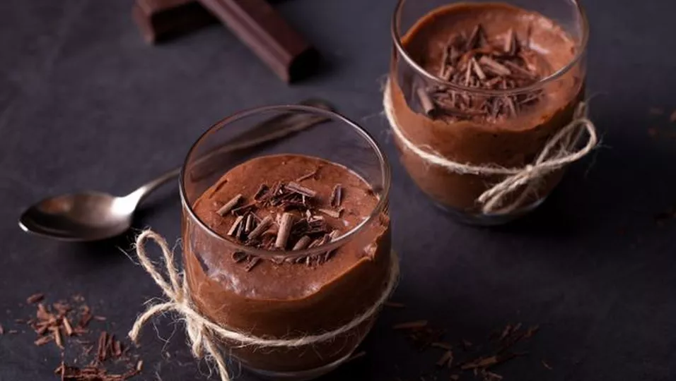 Mousse au Chocolat: Mit Wasser und Schokolade zum köstlichen Gericht ...