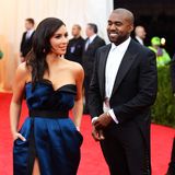 Kim Kardashian & Kanye West: Im Hochzeitsoutfit! Sie hatte einen spektakulären Auftritt bei seinem Album-Event