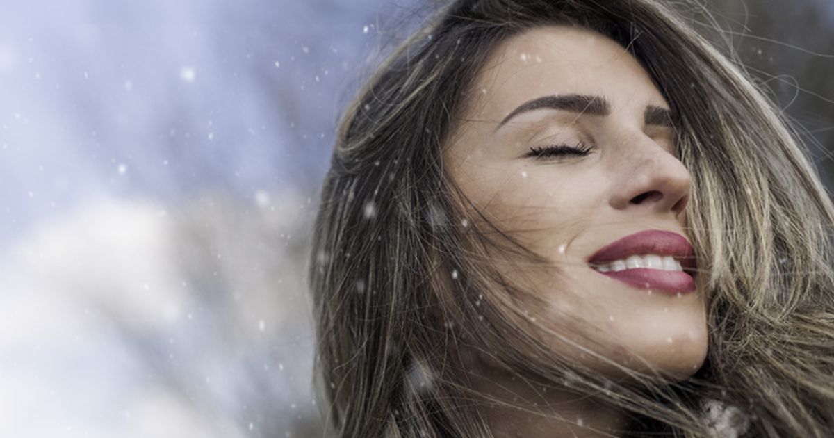 Schönes Haar im Winter: Ein bestimmtes Pflegeprodukt ist ein Muss