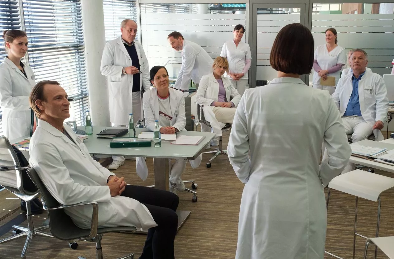 IN ALLER FREUNDSCHAFT AUSZEIT F R MARIA WEBER OFFIZIELL STEIGT visual data 8