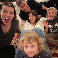 Supermodel Milla Jovovich: Drei Kinder mit Ehemann Paul – das ist ihre wunderbare Familie