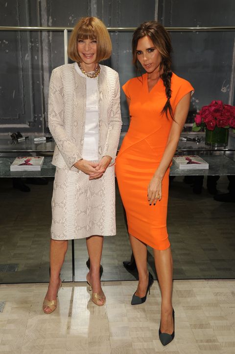 Die Chef-Redakteurin Anna Wintour der US-Vogue unterstützt die Design-Karriere von Victoria Beckham seit vielen Jahren. 