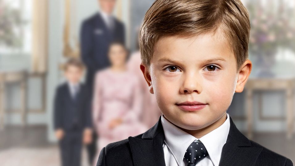 Mit Anzug & Krawatte: Süße Aufnahmen vom Mini-Prinzen