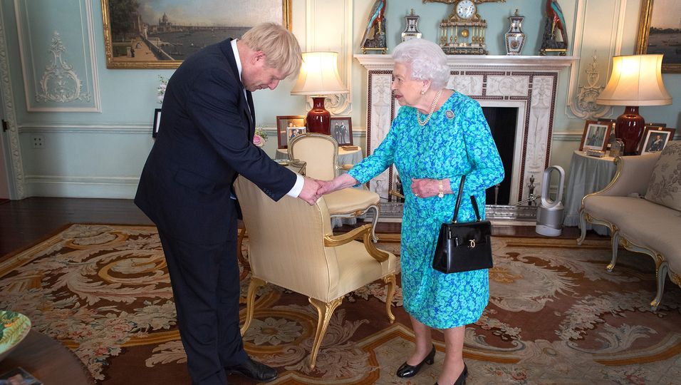 Queen Elizabeth II. und Boris Johnson