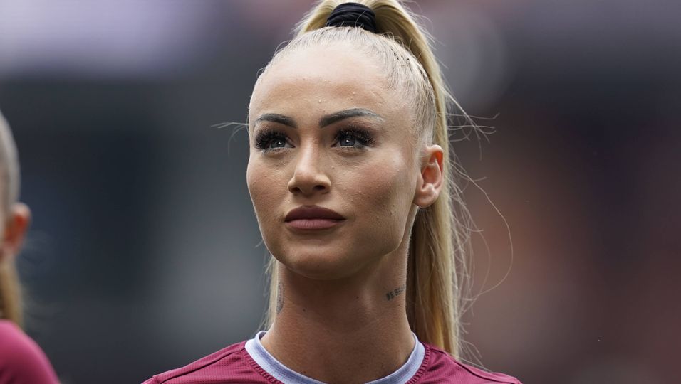 Profi-Fußballerin Alisha Lehmann empört sich über Gehaltsunterschiede |  BUNTE.de