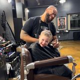 Kostenloser Haarschnitt einmal im Monat: Friseur schenkt Kindern mit Downsyndrom "sicheren Raum"