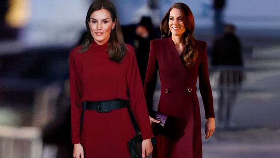 Stilsicher in Trendfarbe Burgunderrot – hier erinnert sie uns an Prinzessin Kate
