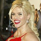 Anna Nicole Smith, newsline