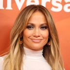 Modetrend: Jennifer Lopez präsentiert uns den perfekten Jeans-Look