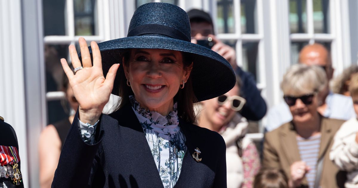 Königlicher Stil Mary von Dänemark setzt mit dem Puderrosa-Blazer modische Akzente