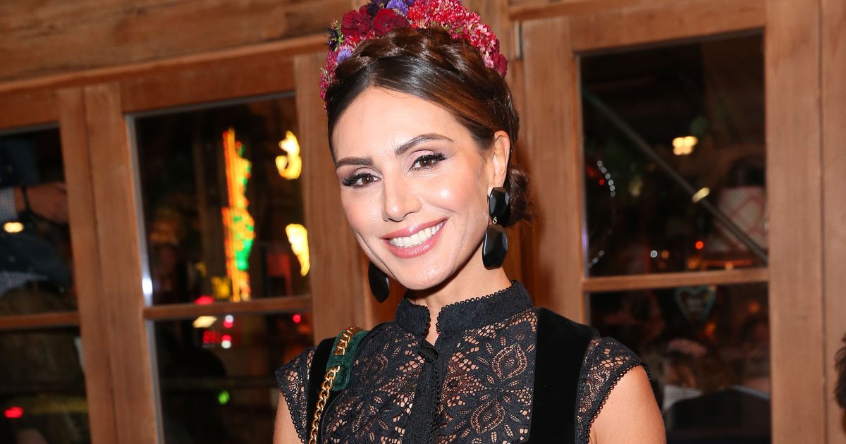 Nazan Eckes: Ihr Dirndl trifft auf dem Oktoberfest voll ins Schwarze ...