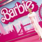 Im Barbie-Fieber: Diesen Style aus dem Film tragen wir jetzt rauf und runter!