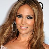 Newsline, Jennifer Lopez
