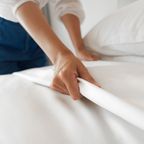 Besonderheit im Hotel: Warum die Bettwäsche fast immer weiß ist