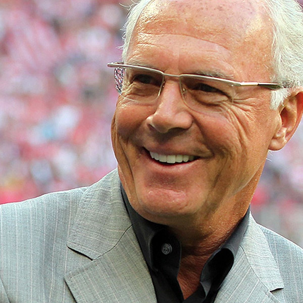 Franz Beckenbauer: Aktuelle News, Infos & Bilder | BUNTE.de