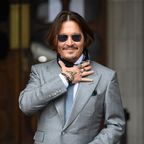 Johnny Depp: Tipps an Barbesitzerin: "Er gab mir Ratschläge über Windeln"
