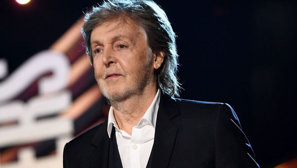 Paul McCartney: Er spricht über den frühen Tod seiner Mutter: "Sie starb im  schrecklich jungen Alter von 47" | BUNTE.de