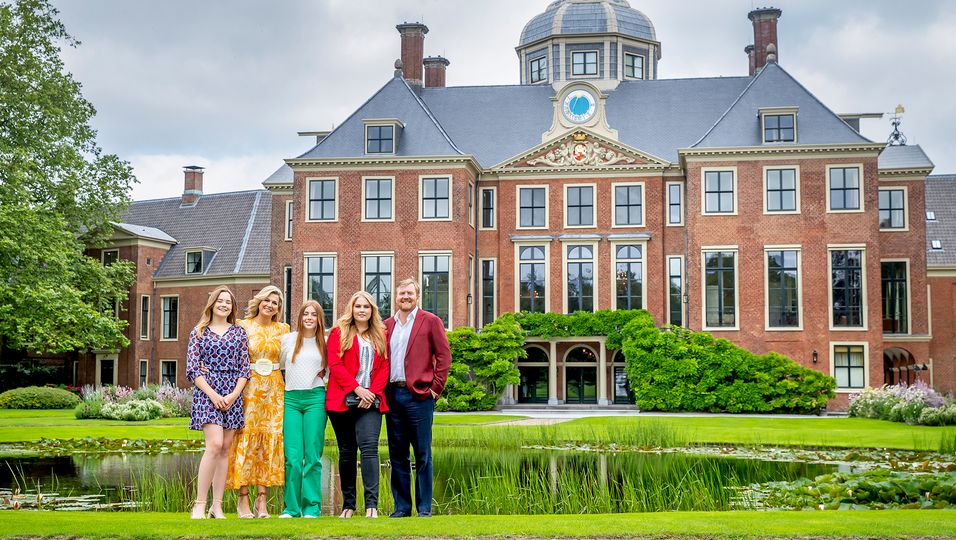 Máxima & Willem-Alexander der Niederlande öffnen Palast-Türen zum Thronjubiläum