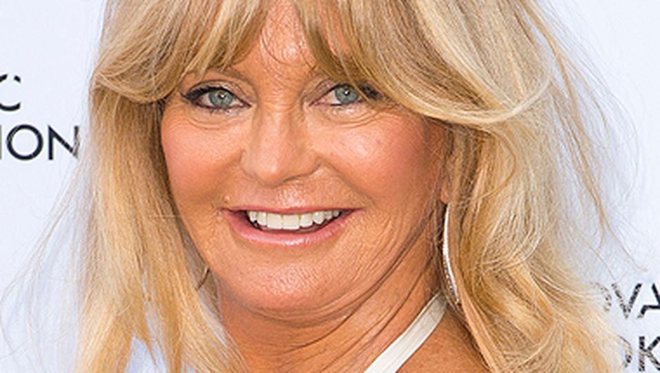 Newsline, Goldie Hawn